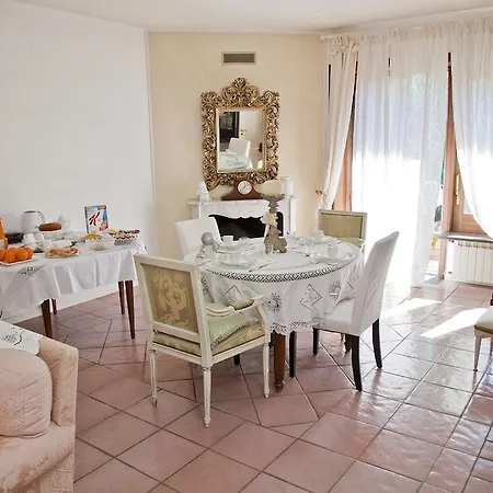 فندق مبيت وإفطار Bellini بومبيي
